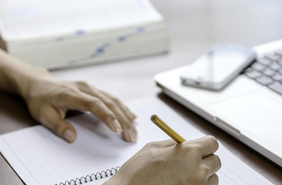 GRE填空題答題技巧及分析